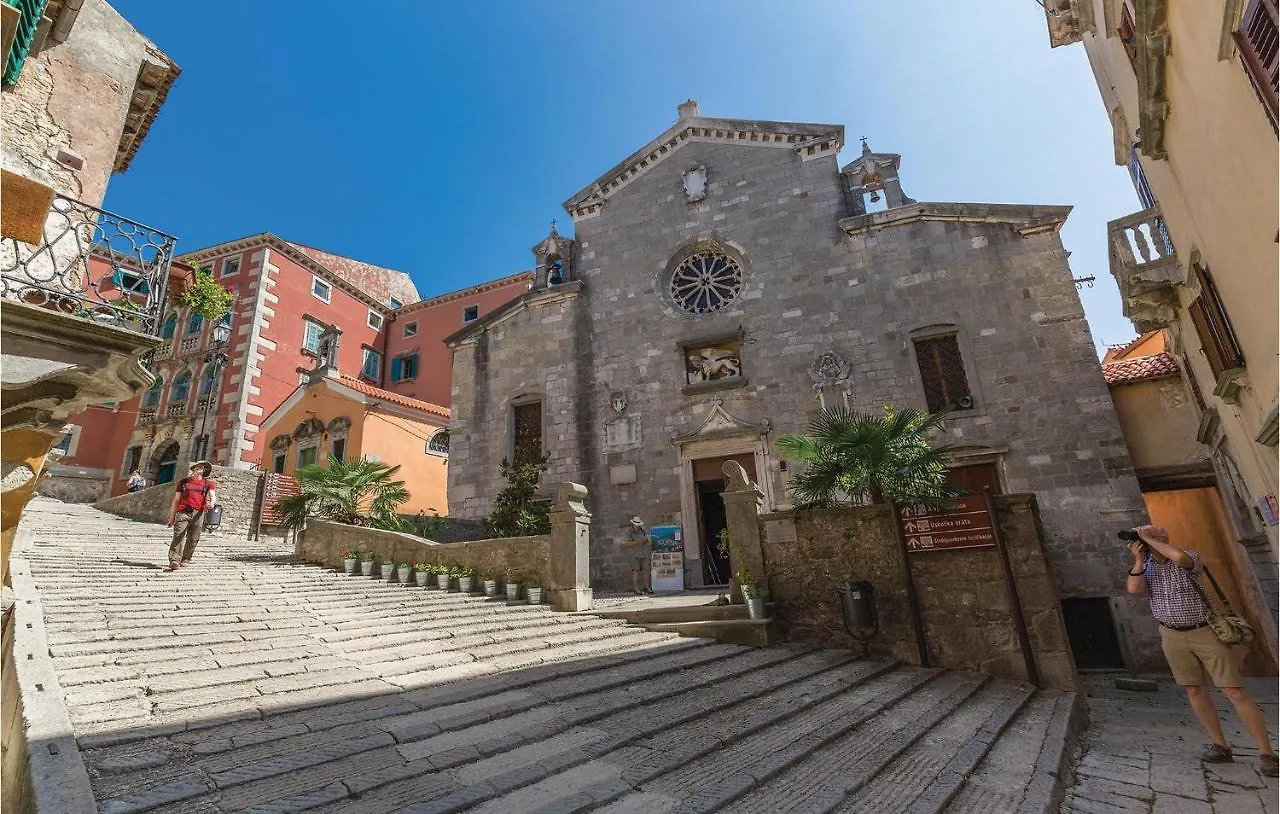 2 Bedroom Lovely Apartment In Labin  Labin (Istria)